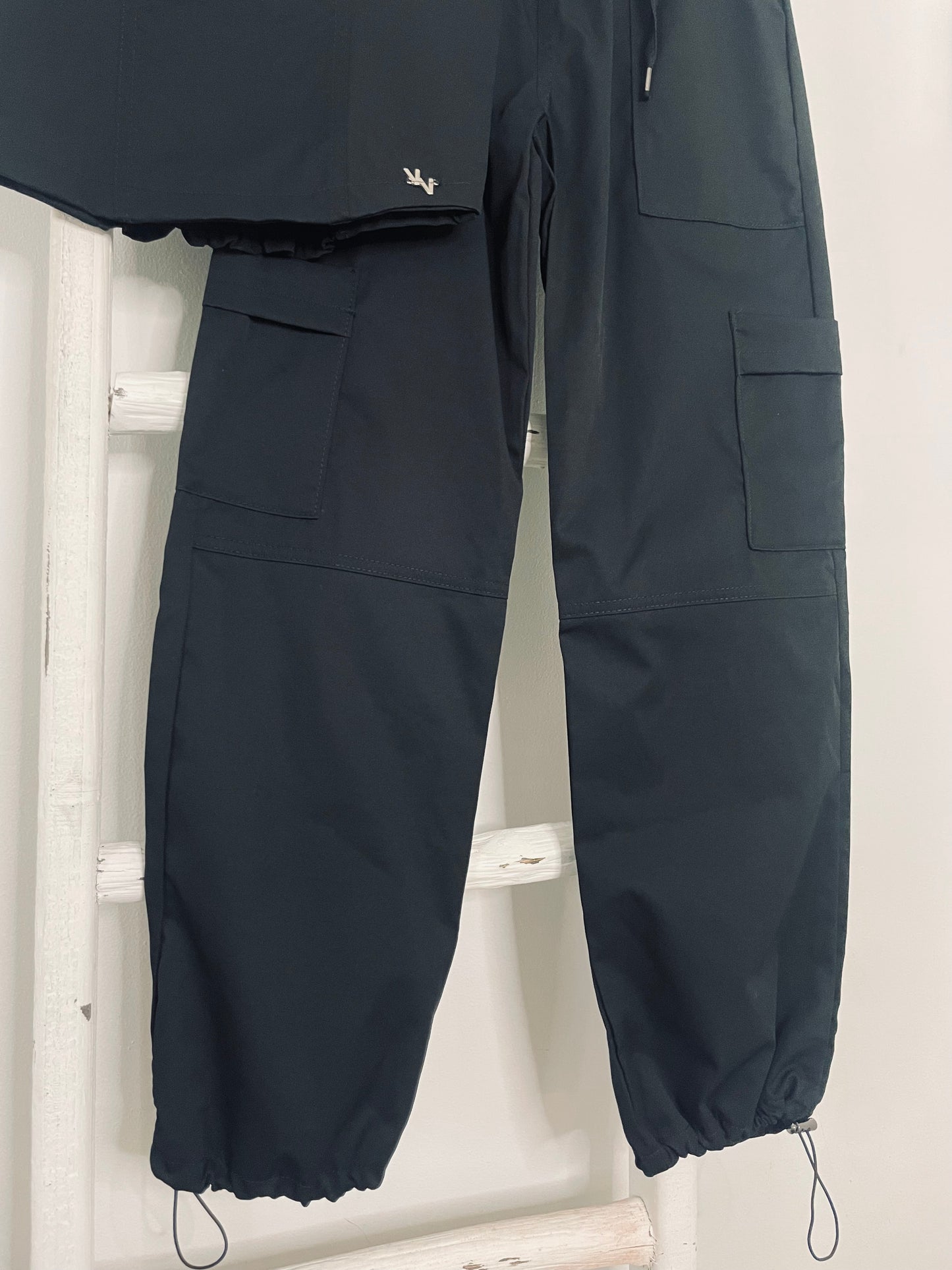 Black Cargo Set