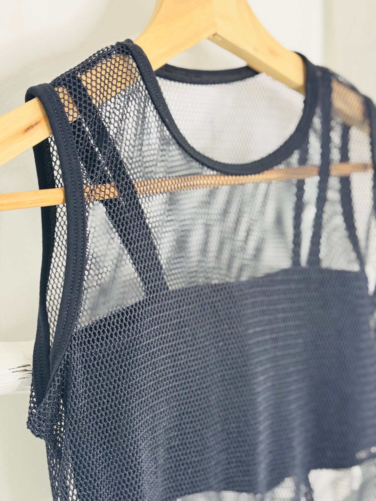 Mesh Black Top