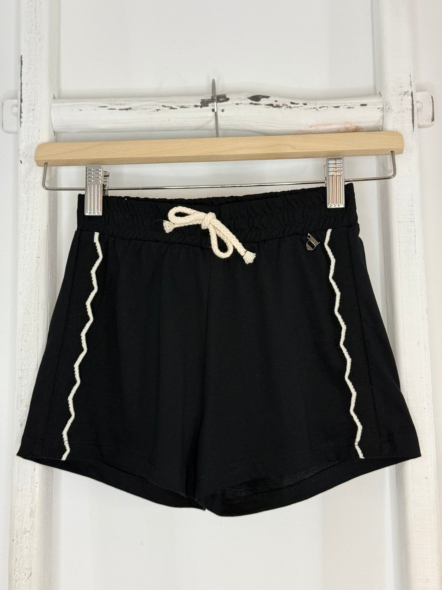 Black Set