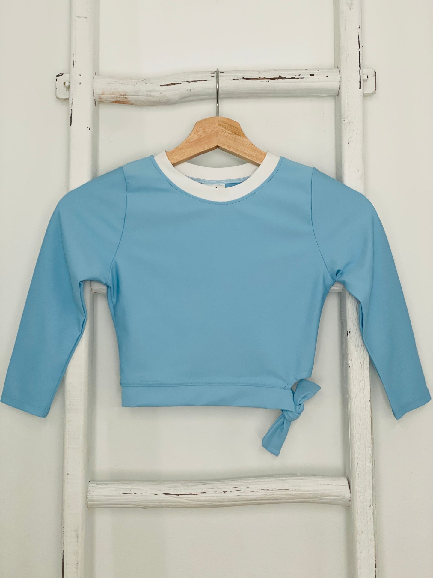 Ocean Love Crystal Blue Rash Crop