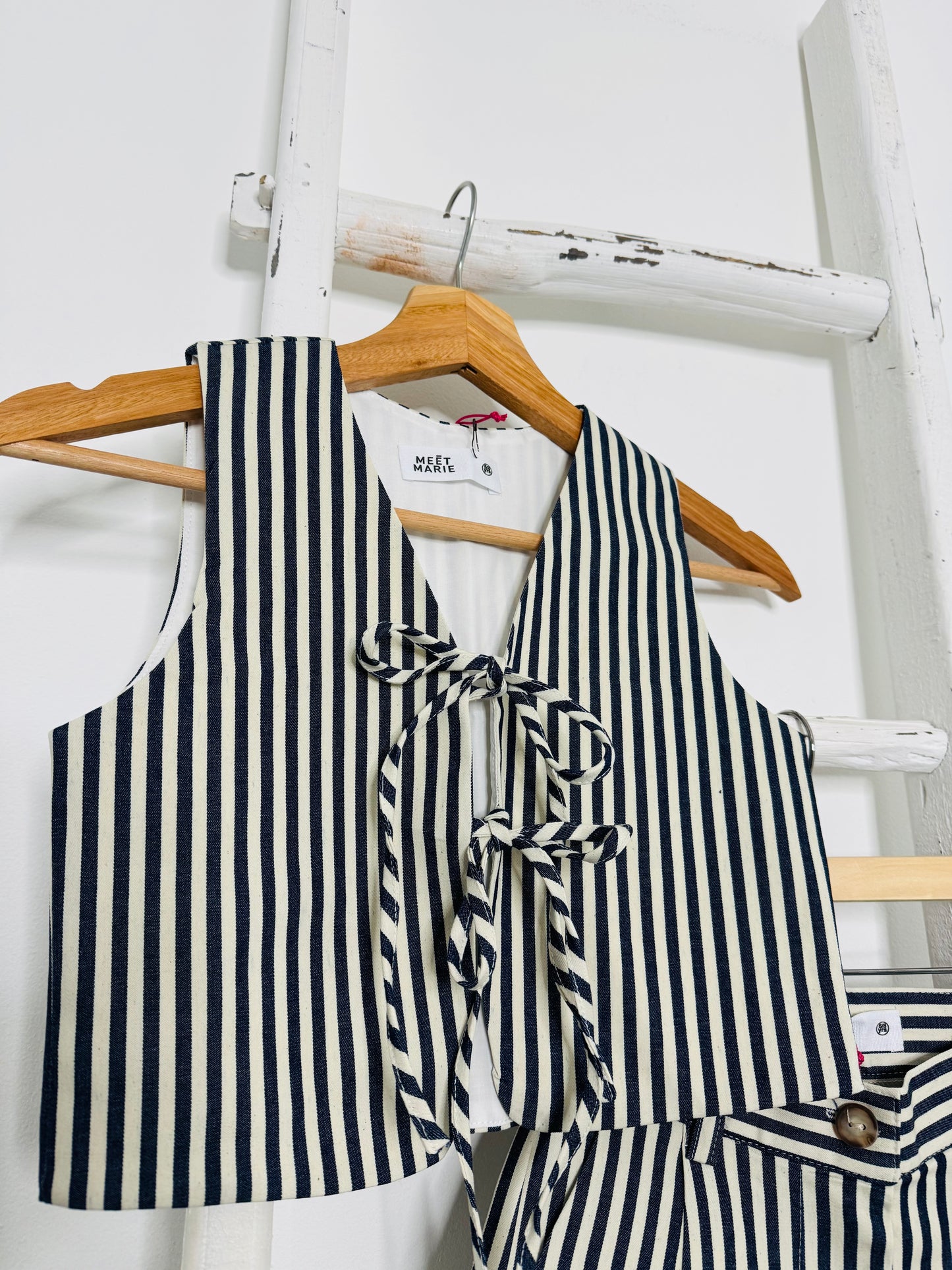 Noyemi Vest & Short Set