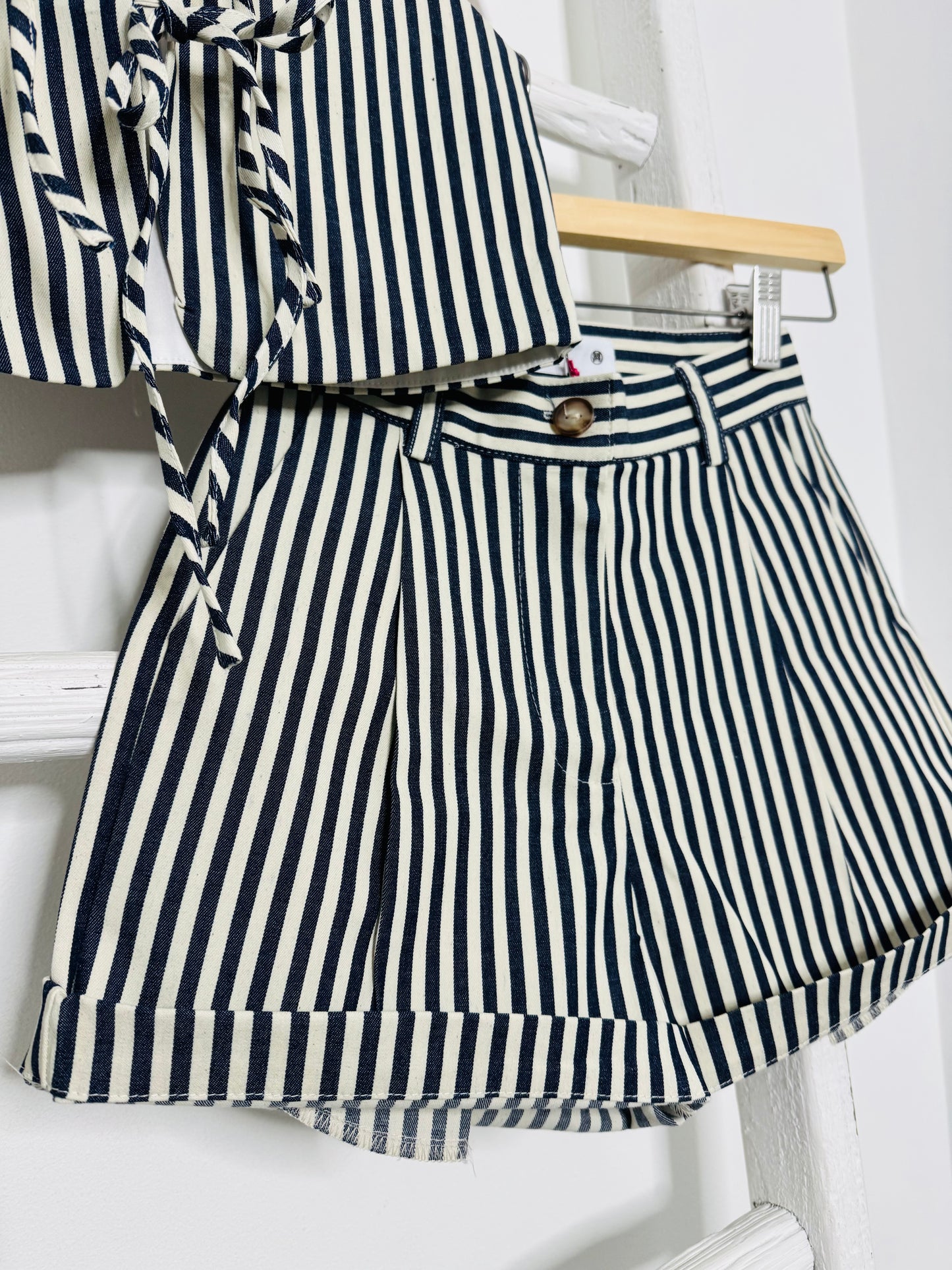 Noyemi Vest & Short Set