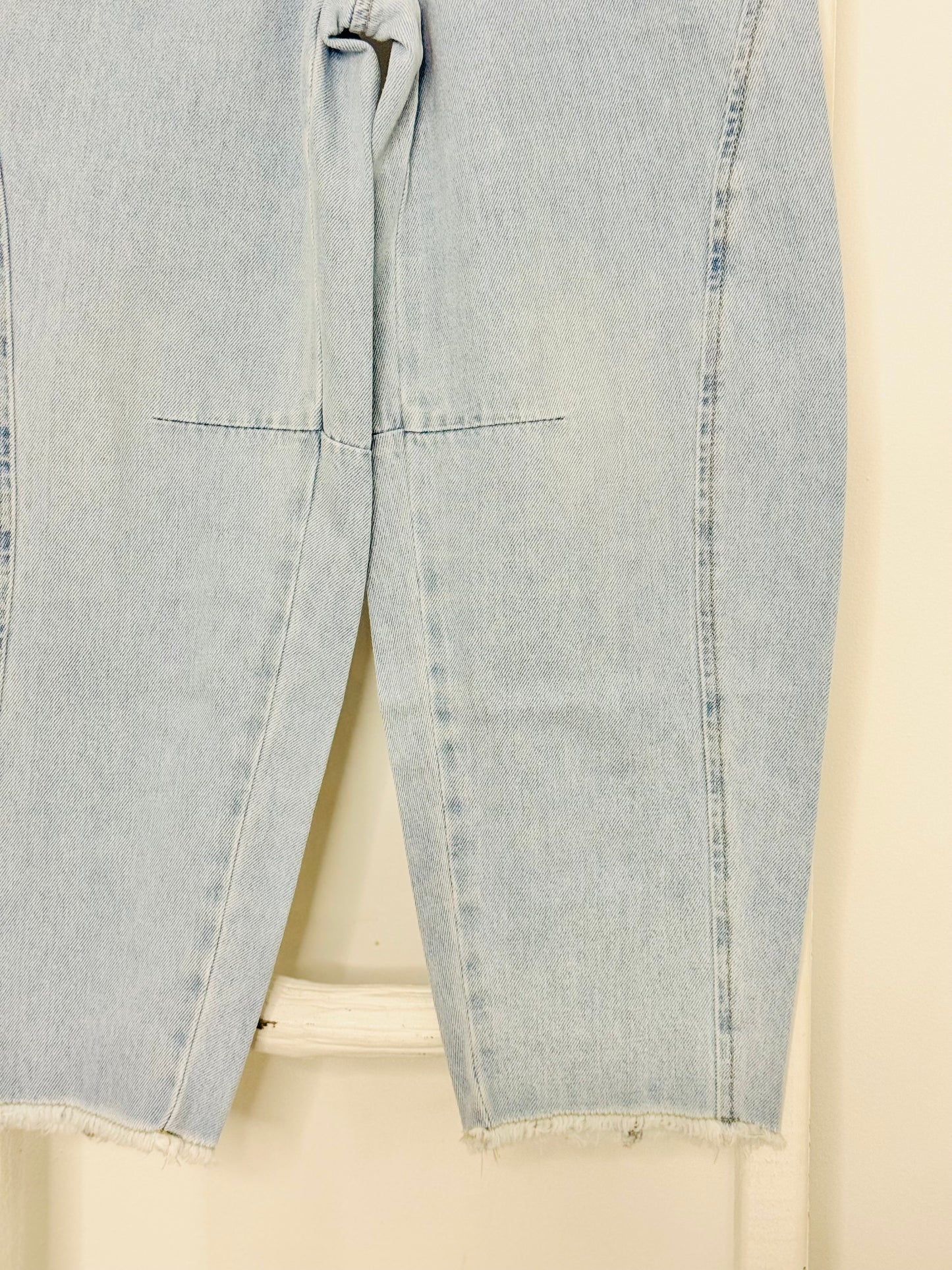 Light Barrel Jeans